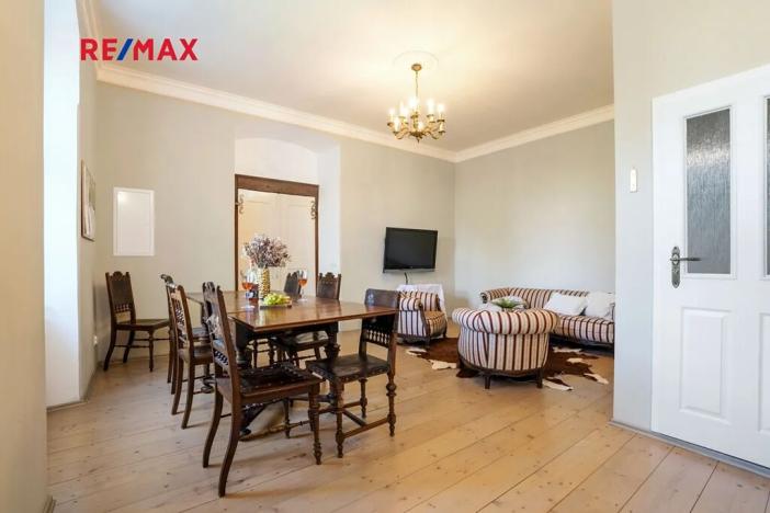 Prodej rodinného domu, Včelákov, 358 m2