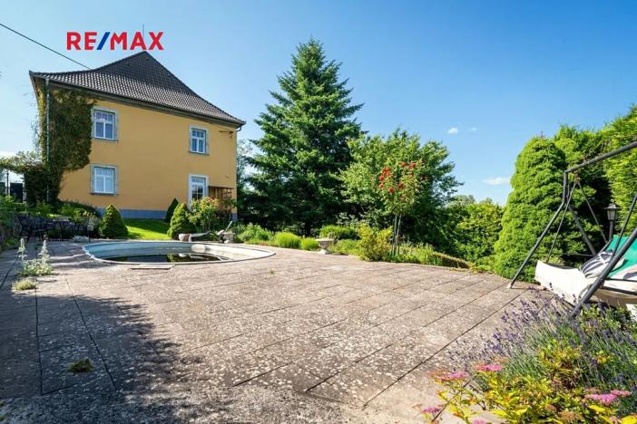 Prodej rodinného domu, Včelákov, 358 m2