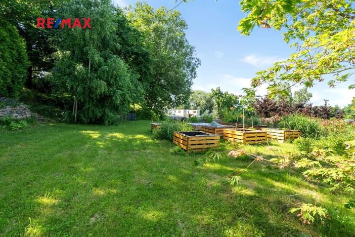 Prodej rodinného domu, Včelákov, 358 m2