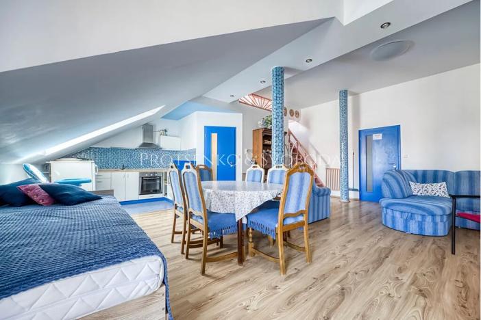 Prodej ubytování, Batelov, Třešťská, 490 m2