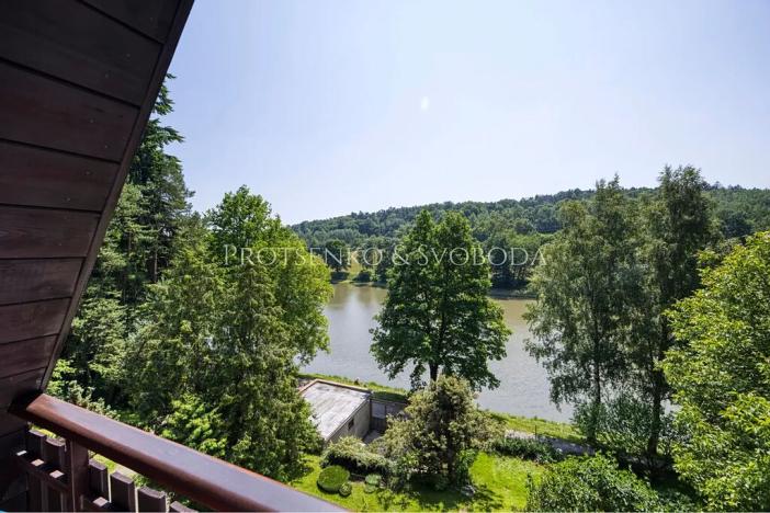 Prodej ubytování, Mnichovice, Nad rybníkem, 312 m2