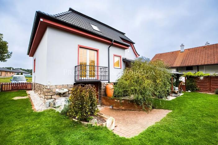 Prodej rodinného domu, Suchdol nad Lužnicí, Pražská, 180 m2