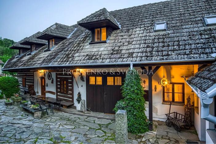 Prodej vícegeneračního domu, Dalečín, 536 m2