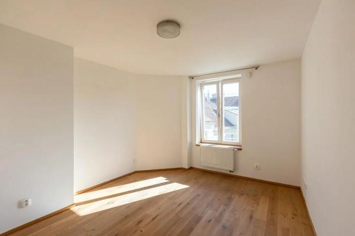 Pronájem bytu 3+kk, Praha - Bubeneč, Sochařská, 75 m2