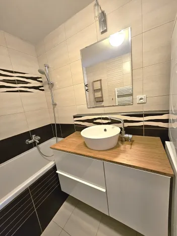 Pronájem bytu 3+1, Praha - Vršovice, Rostovská, 75 m2