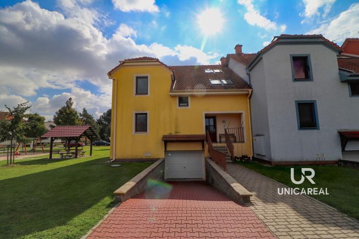 Prodej bytu 3+kk, Velešovice, 71 m2