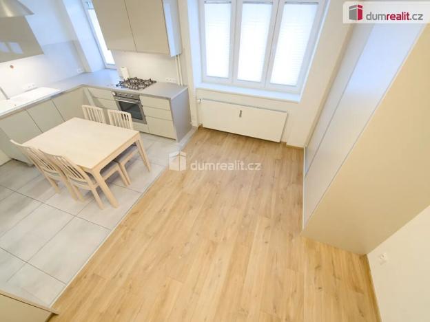 Pronájem bytu 1+1, Kladno, Amálská, 30 m2