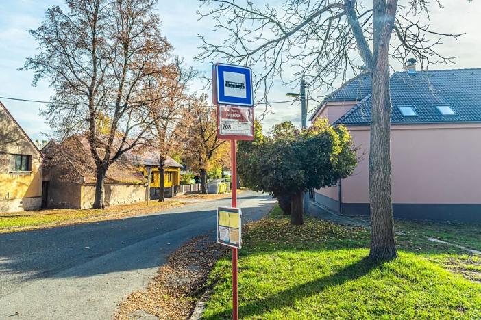 Prodej pozemku pro bydlení, Klobuky, 1442 m2