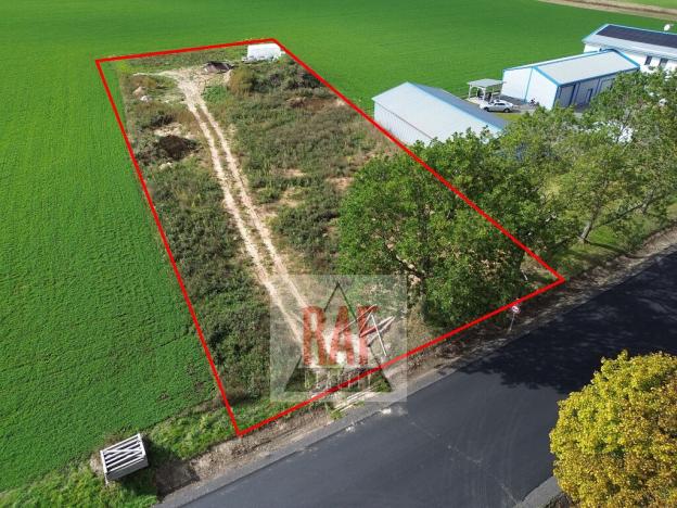 Prodej komerčního pozemku, Ostrov nad Oslavou, 2817 m2