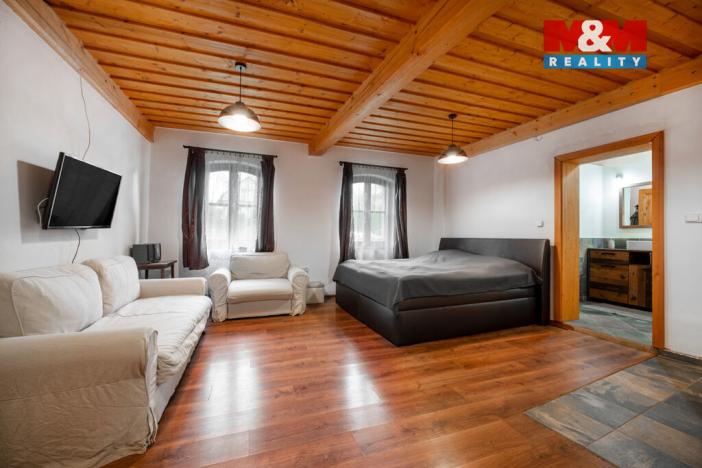 Prodej chalupy, Polička - Lezník, 260 m2