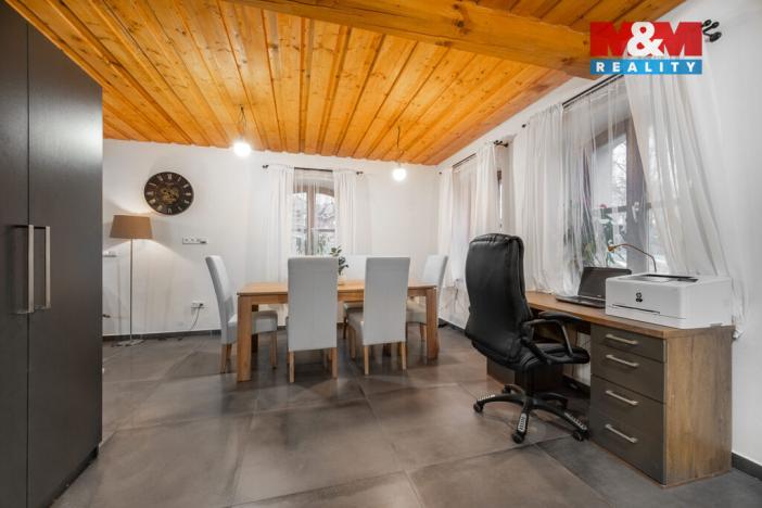 Prodej chalupy, Polička - Lezník, 260 m2