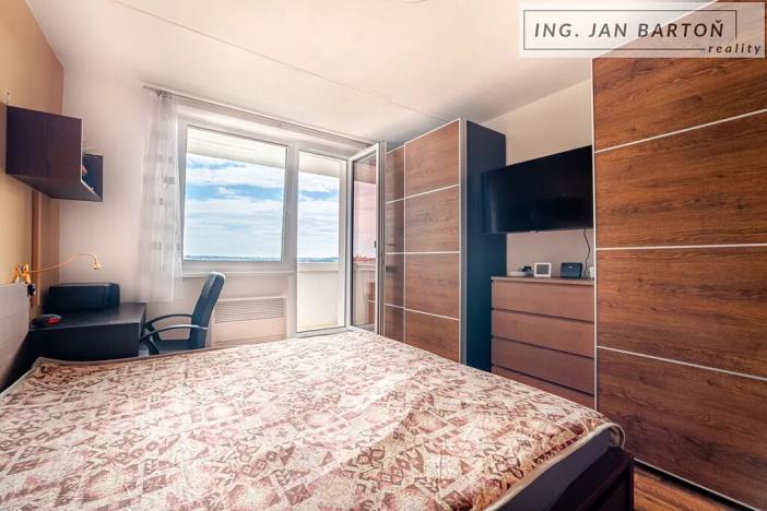 Pronájem bytu 2+1, Jihlava, Vančurova, 58 m2