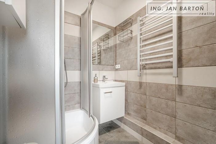 Pronájem bytu 2+1, Jihlava, Vančurova, 58 m2