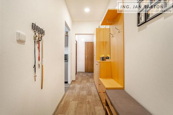 Pronájem bytu 2+1, Jihlava, Vančurova, 58 m2