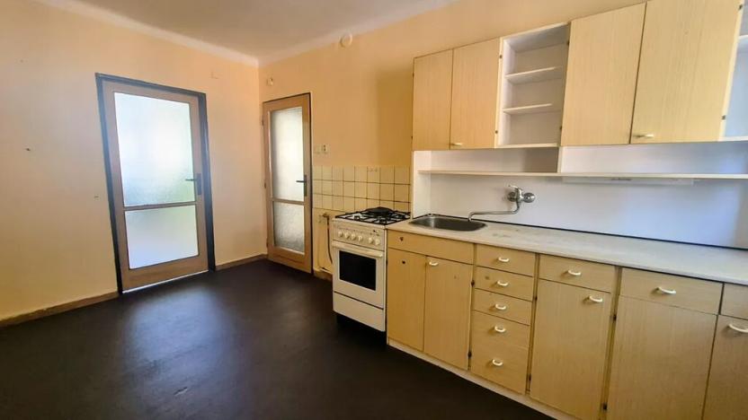 Prodej bytu 2+1, Chrudim, Dr. Václava Peška, 52 m2