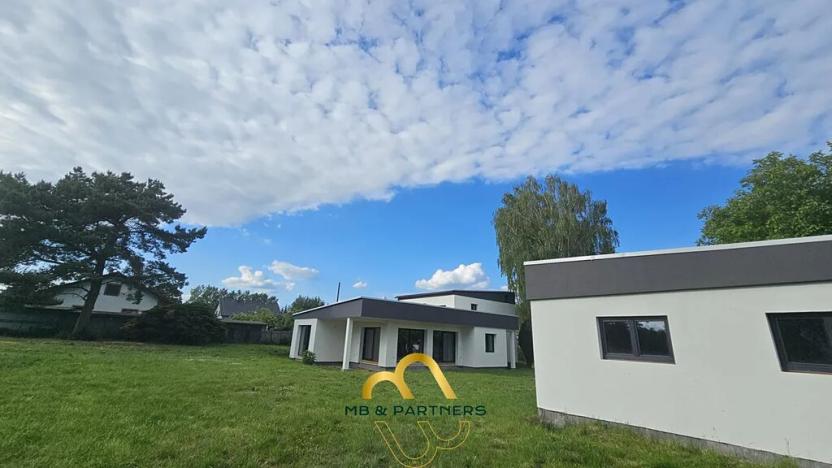 Prodej komerční nemovitosti, Doubravička, 195 m2