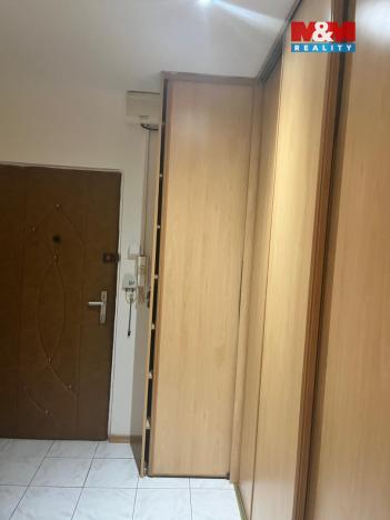 Pronájem bytu 2+1, Děčín - Děčín III-Staré Město, Kladenská, 61 m2