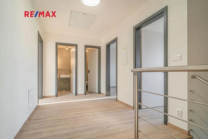 Prodej bytu 5+kk, Buštěhrad, Za Humny, 148 m2