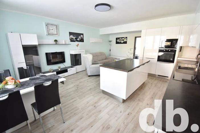 Pronájem bytu 3+kk, Karlovy Vary, Kosmonautů, 110 m2