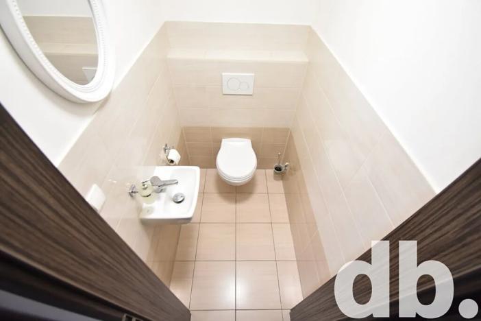 Pronájem bytu 3+kk, Karlovy Vary, Kosmonautů, 110 m2