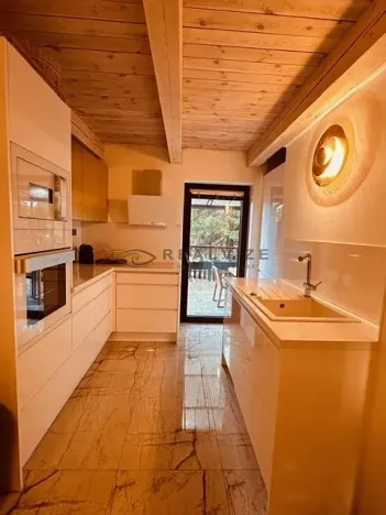 Prodej chaty, Frymburk, 250 m2