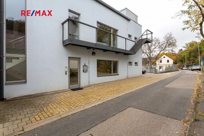 Pronájem kanceláře, Praha - Hodkovičky, Pod kopcem, 364 m2