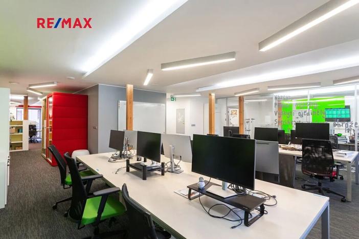 Pronájem kanceláře, Praha - Hodkovičky, Pod kopcem, 700 m2