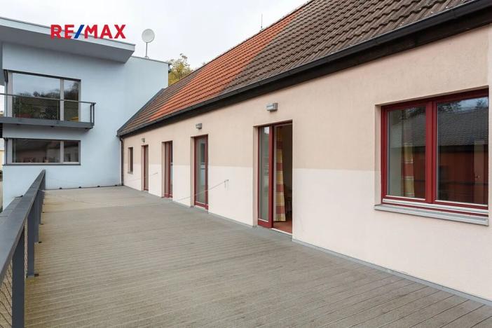 Pronájem kanceláře, Praha - Hodkovičky, Pod kopcem, 700 m2