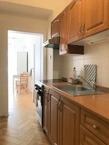 Pronájem bytu 1+kk, Praha, Slezská, 30 m2