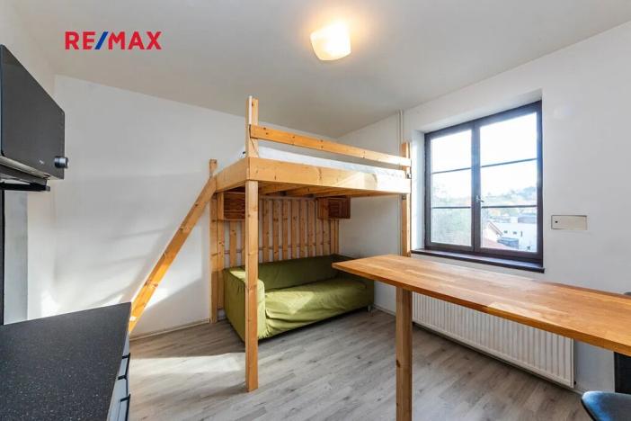 Prodej bytu 1+kk, Praha - Hlubočepy, Pod Žvahovem, 17 m2