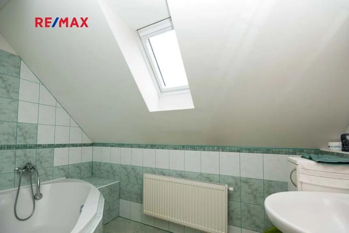 Prodej rodinného domu, Obříství, Svatopluka Čecha, 300 m2