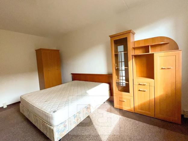 Pronájem bytu 2+kk, Karlovy Vary, Lidická, 38 m2