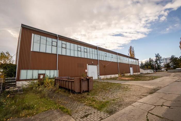 Dražba výrobních prostor, Hodonín, třída Bří Čapků, 2000 m2