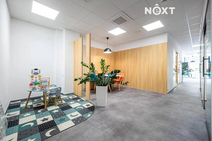 Prodej obchodního prostoru, Pardubice, Na Spravedlnosti, 200 m2