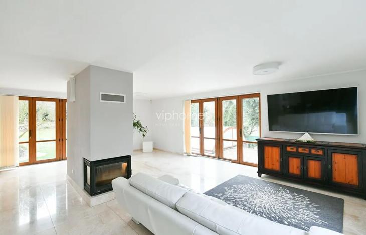 Pronájem vily, Choteč, 190 m2