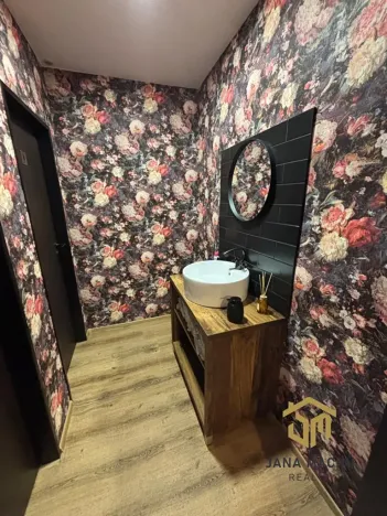 Pronájem obchodního prostoru, Napajedla, Masarykovo náměstí, 70 m2