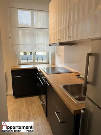 Pronájem bytu 2+kk, Praha - Nusle, Mečislavova, 41 m2