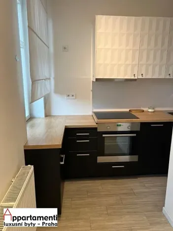 Pronájem bytu 2+kk, Praha - Nusle, Mečislavova, 41 m2