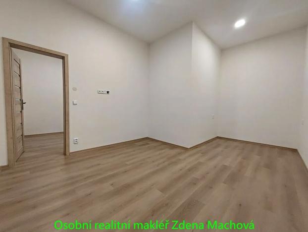 Pronájem bytu 2+kk, Praha, Kubelíkova, 38 m2