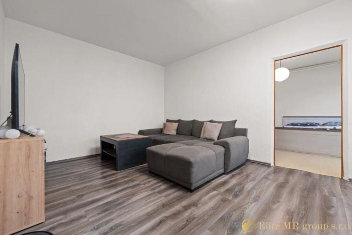 Prodej bytu 2+1, Kladruby, Stříbrská, 54 m2