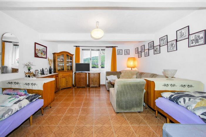 Prodej rodinného domu, Hlince, 61 m2