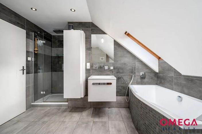 Prodej vily, Praha - Hostivař, Kozinovo náměstí, 213 m2