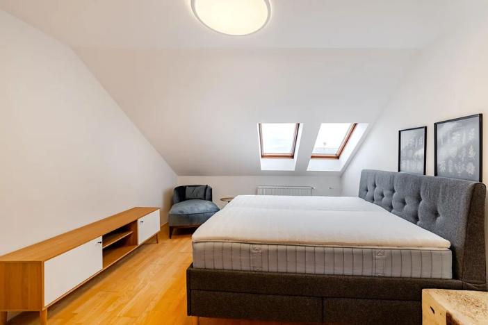 Pronájem bytu 3+kk, Praha - Karlín, Pernerova, 100 m2