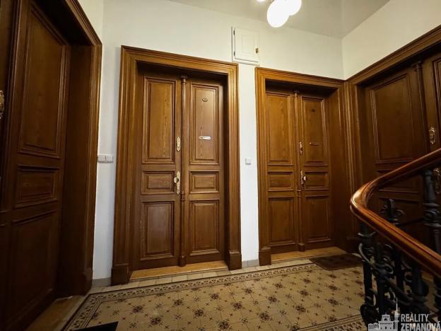 Pronájem bytu 1+kk, Praha - Vinohrady, 42 m2