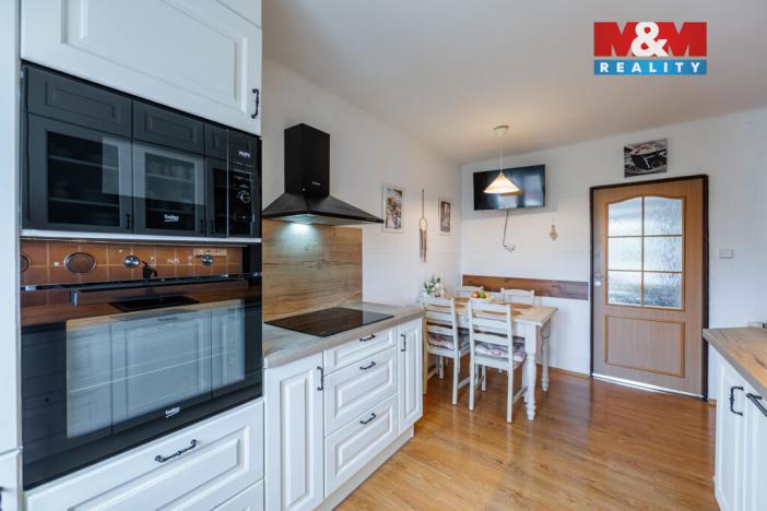 Prodej bytu 4+1, Sokolov, nábřeží Petra Bezruče, 93 m2