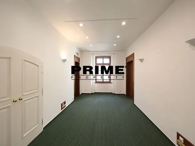 Pronájem kanceláře, Praha - Staré Město, Husova, 167 m2