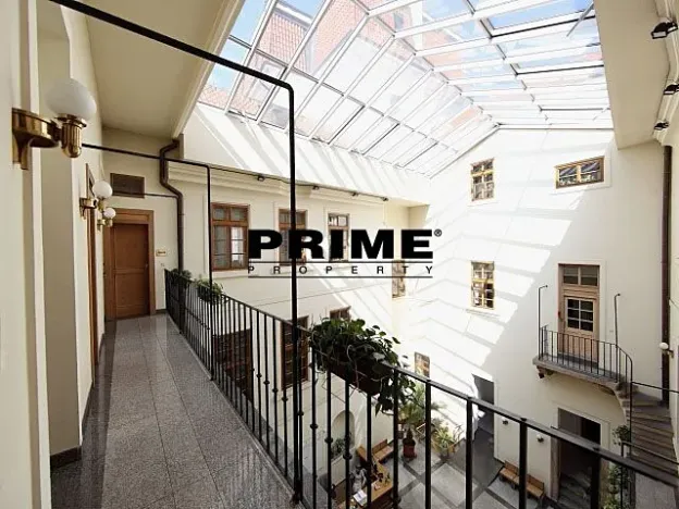 Pronájem kanceláře, Praha - Staré Město, Husova, 167 m2