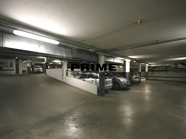 Pronájem kanceláře, Praha - Nové Město, Krakovská, 412 m2