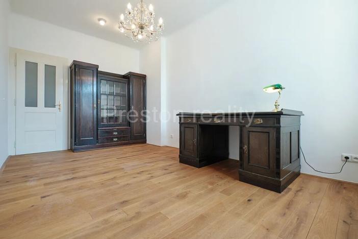 Pronájem bytu 2+1, Praha - Žižkov, Fibichova, 72 m2