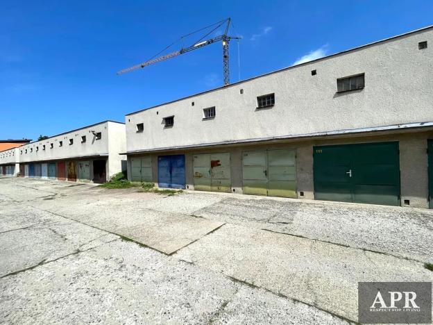 Pronájem garáže, Uherský Brod, U Žlebu, 22 m2
